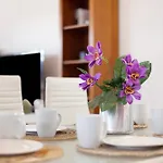 Venus House Villa *
