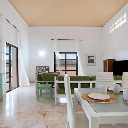 Venus House Вилла *